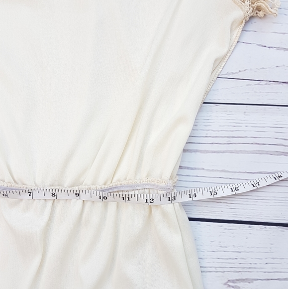 Lady Dutch dress - Picture 5 of 9